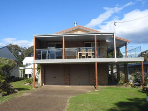 Baroona by the beach, Bawley Point